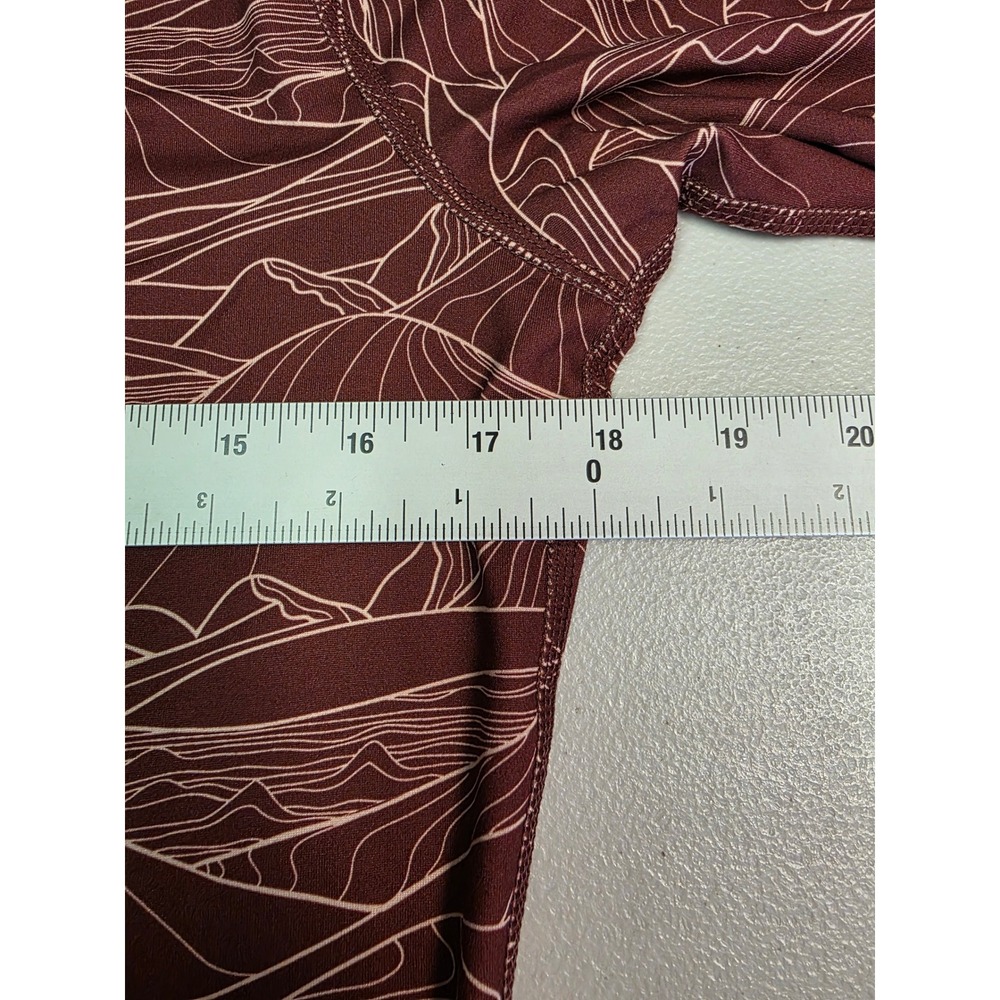 Leap & Stride‎ Mountains Burgundy Performance Base Layer Turtleneck Top L - Picture 5 of 6